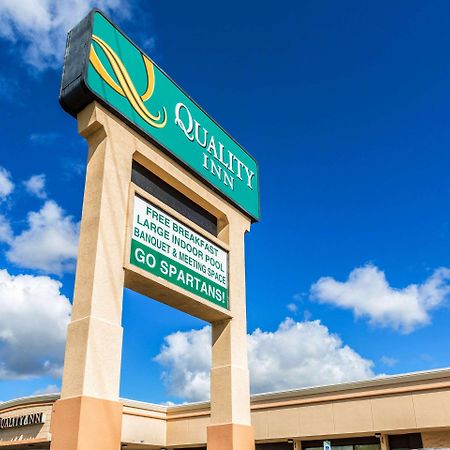 Quality Inn University Lansing Exterior foto
