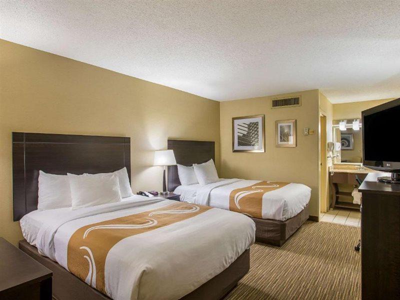 Quality Inn University Lansing Exterior foto