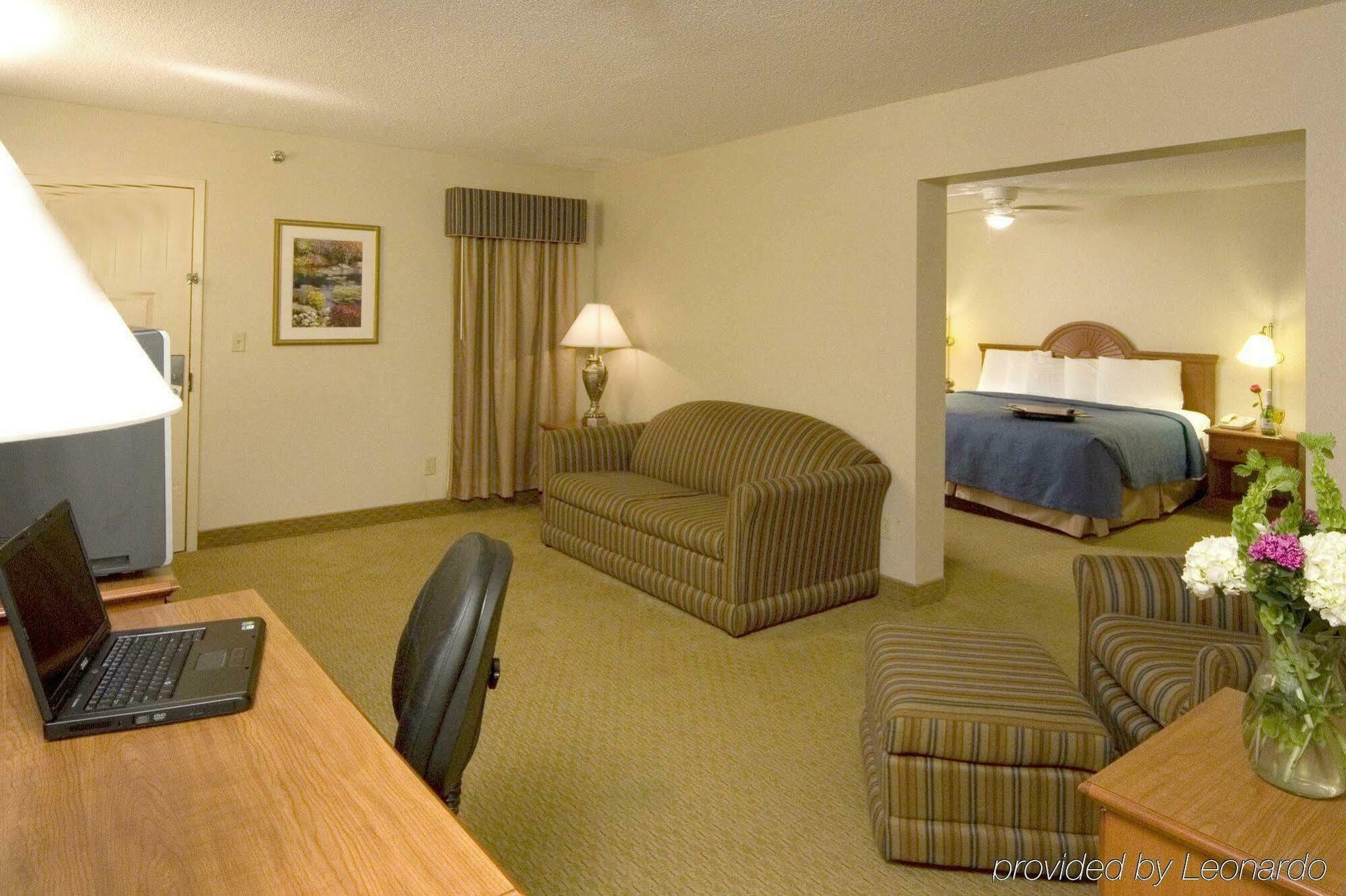 Quality Inn University Lansing Zimmer foto
